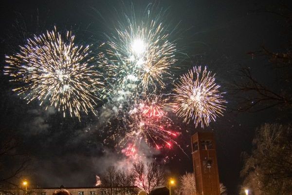 Újévi tűzijáték