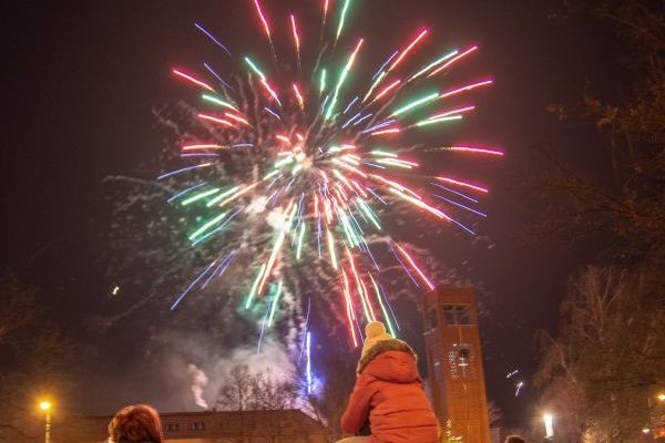 Újévi tűzijáték