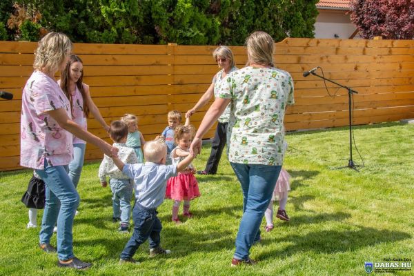 Gólyafészek bölcsőde átadója