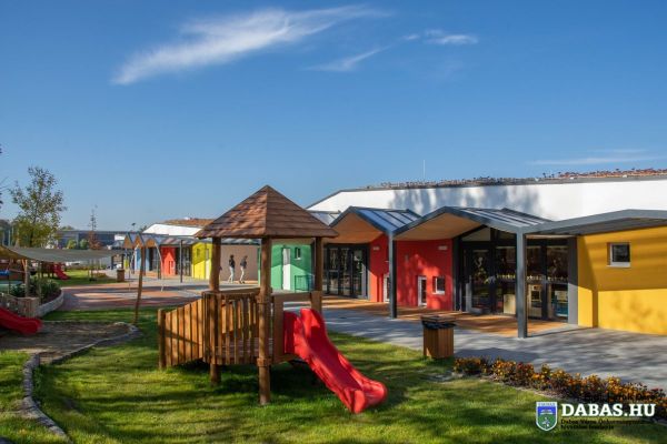 BEFEJEZŐDÖTT DABASON AZ ÚJ BÖLCSŐDE ÉPÍTÉSE