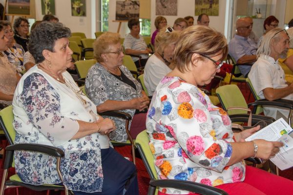 Nemzetiségi konferencia és kiállítás a Zarándokházban