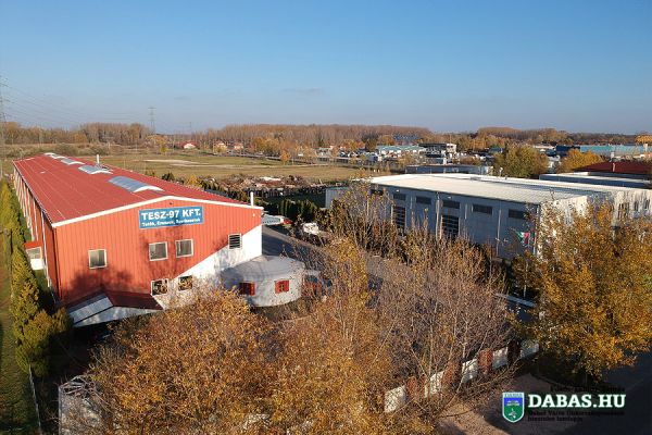 Dabasi Ipari Park média anyagai